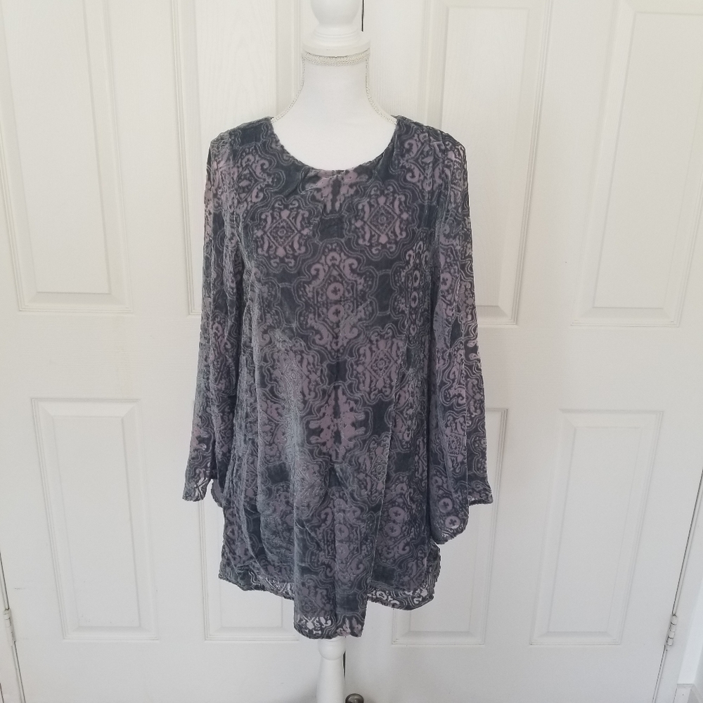 Show me your Mumu Velvet Knock Out Frost Dress